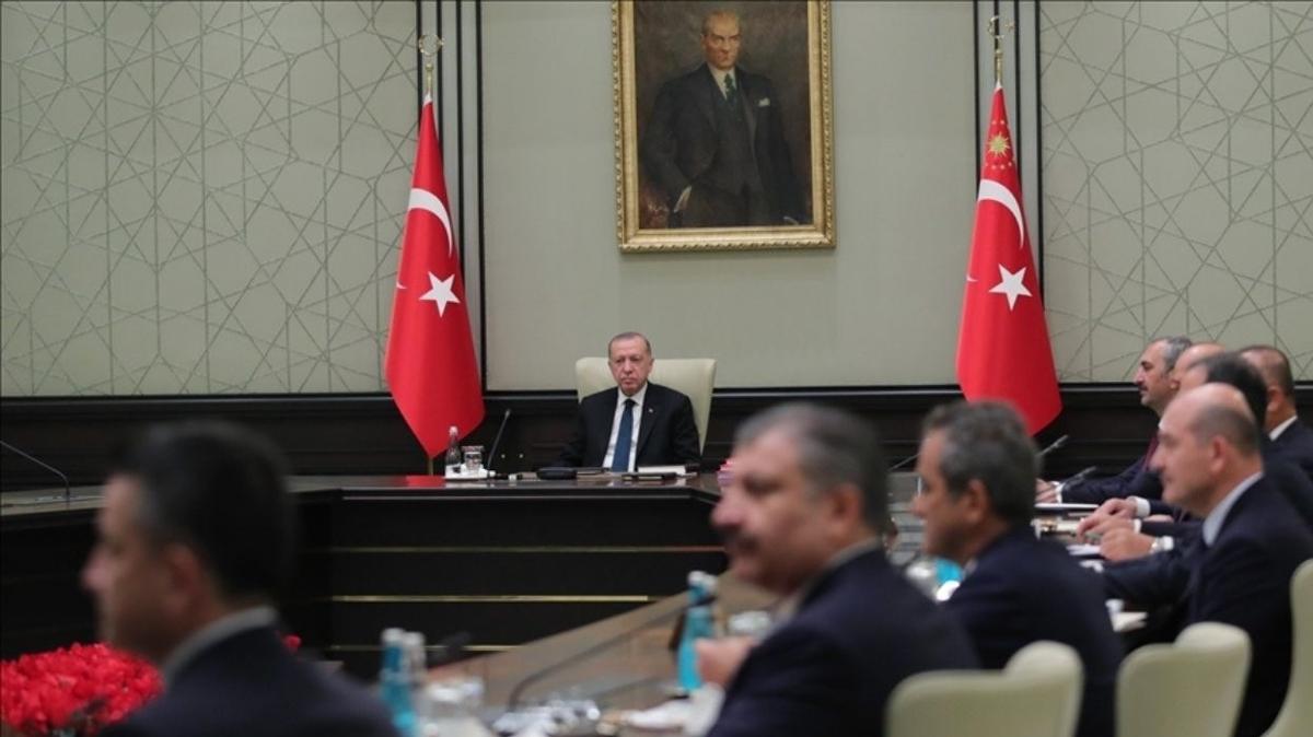 Kabine toplanyor... Gndemde Suriye var