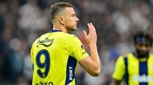 Edin Dzeko: Zor bir gece geiriyoruz