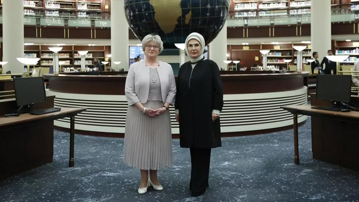 Emine Erdoan, Macaristan Cumhurbakan'nn ei Zsuzsanna Nagy ile bir araya geldi