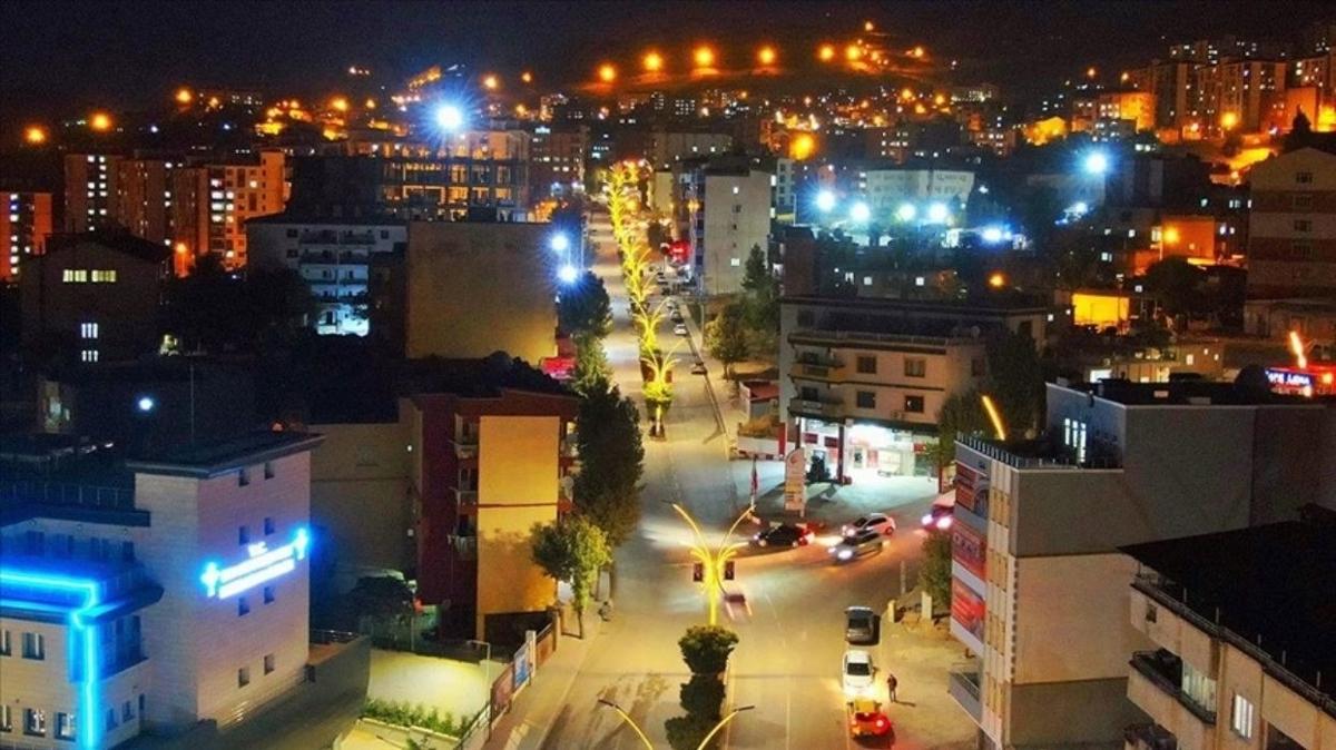 O ilde baz alanlar 'zel gvenlik blgesi' ilan edildi