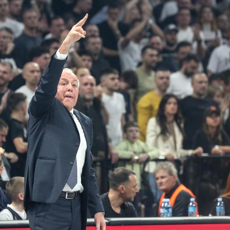 Obradovic'li Partizan son saniyede gld