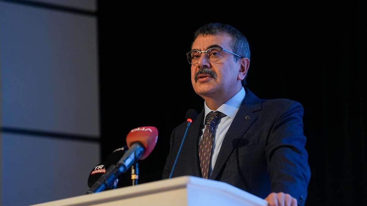 Bakan Tekin'den CHP'ye tepki: Onlarn grmediini Birlemi Milletler, OECD grd