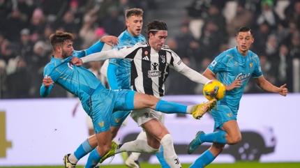 Juventus, ligde Venezia engeline takld