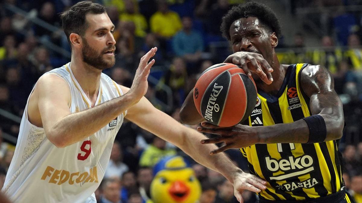 Fenerbahe Beko, Barcelona deplasmannda parkeye kacak