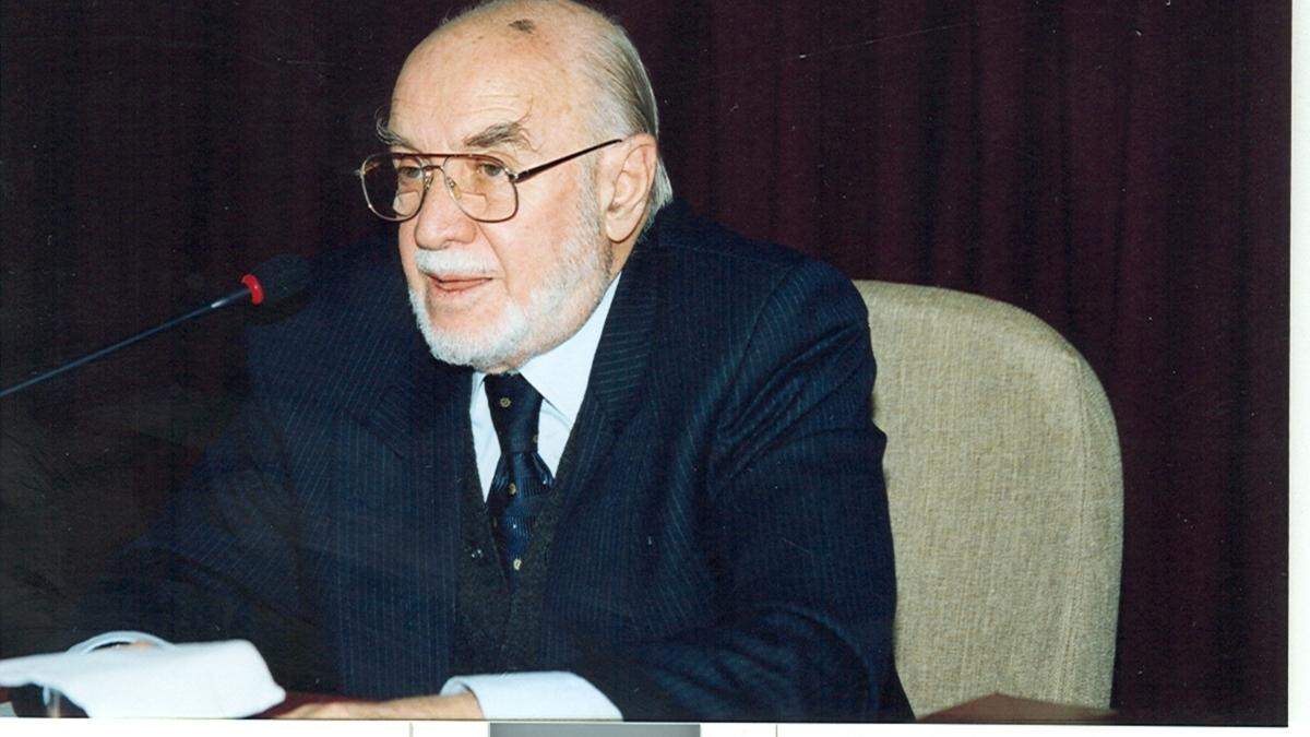 Prof. Dr. Sabahattin Zaim Eypsultan'da anld mrn bu mbarek mmete adad