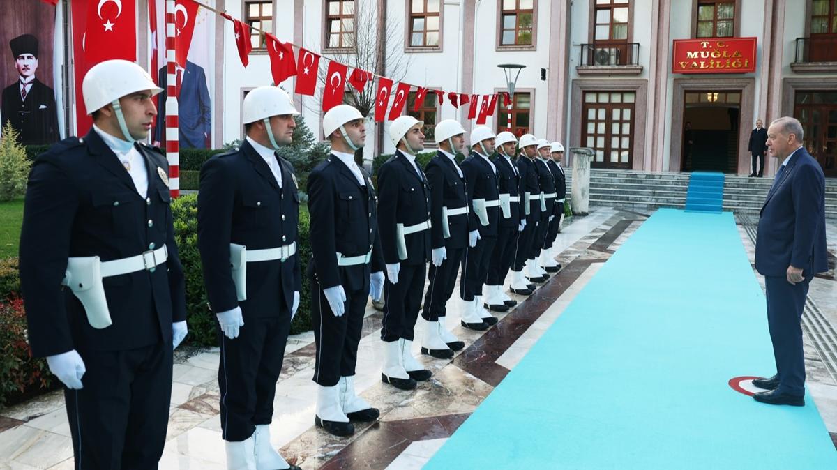 Bakan Erdoan, Mula Valiliini ziyaret etti