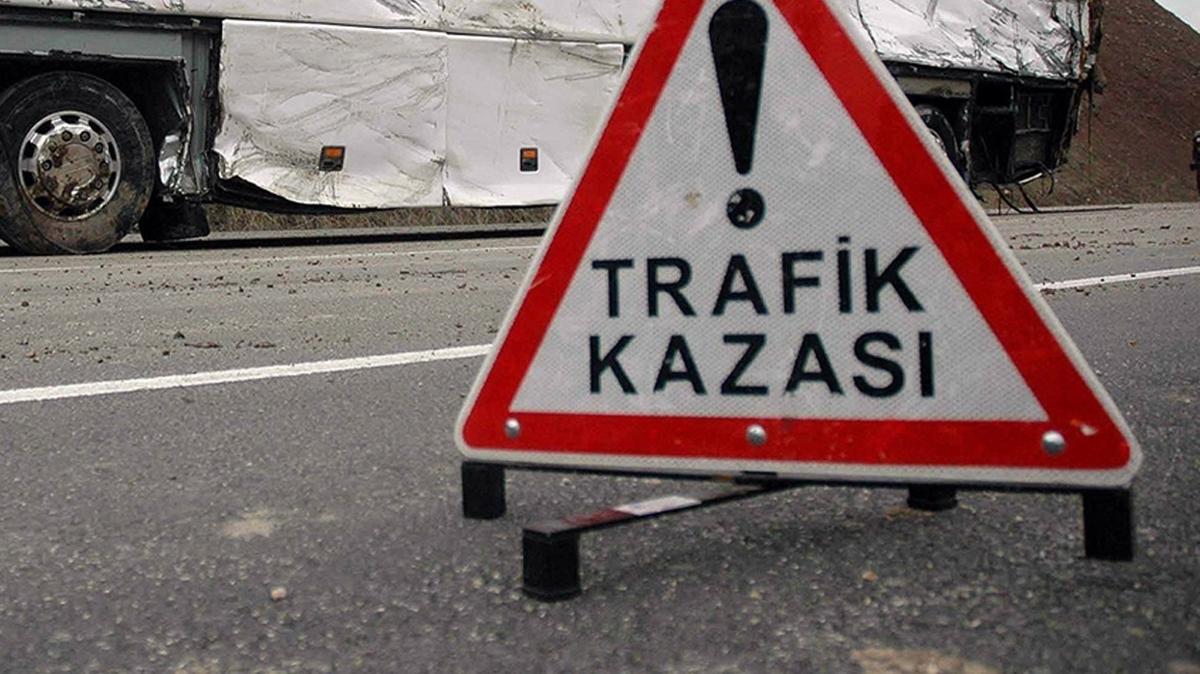 Bilecik'te hurda ykl kamyon devrildi! 1 kii hayatn kaybetti