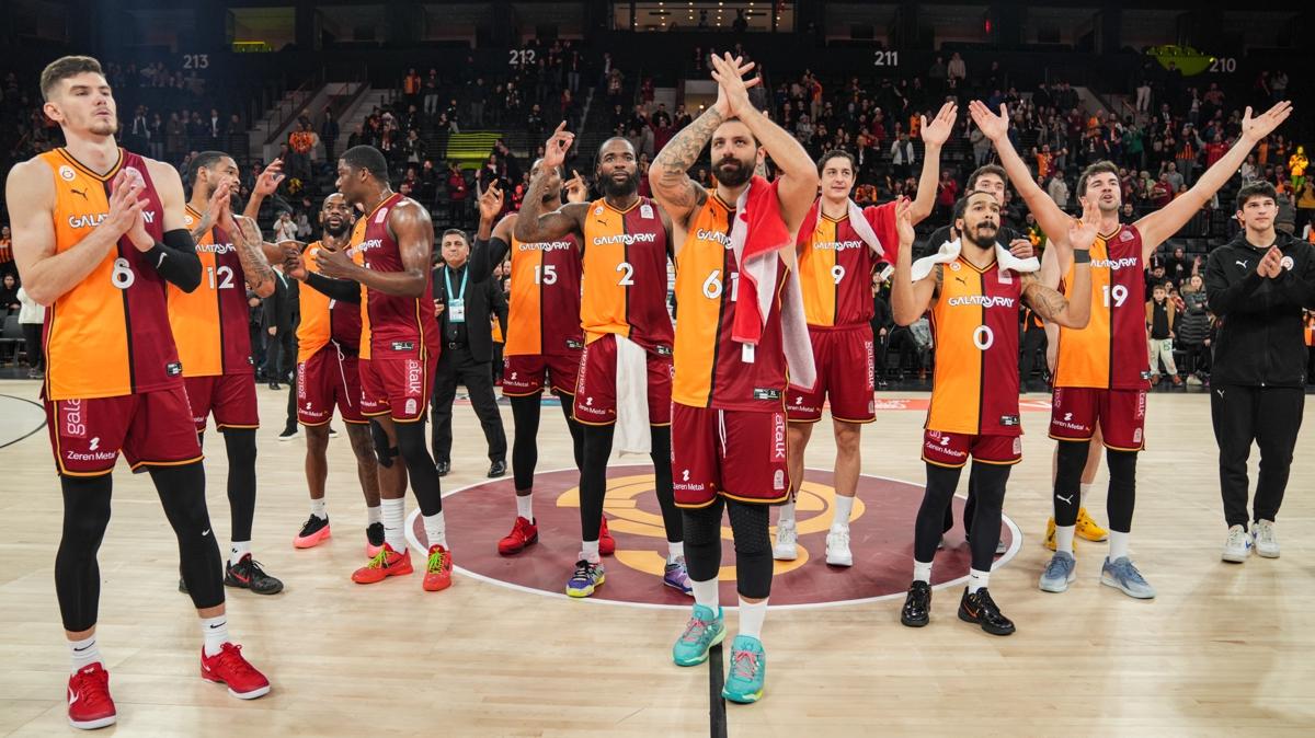 Galatasaray,+Dar%C3%BC%C5%9F%C5%9Fafaka%E2%80%99y%C4%B1+farkl%C4%B1+ge%C3%A7ti