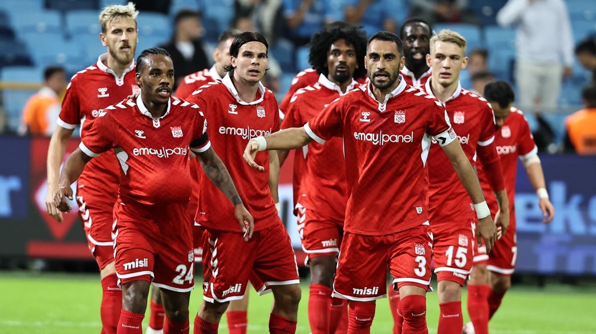 Sivasspor, Sper Lig'de 900 puana ulat