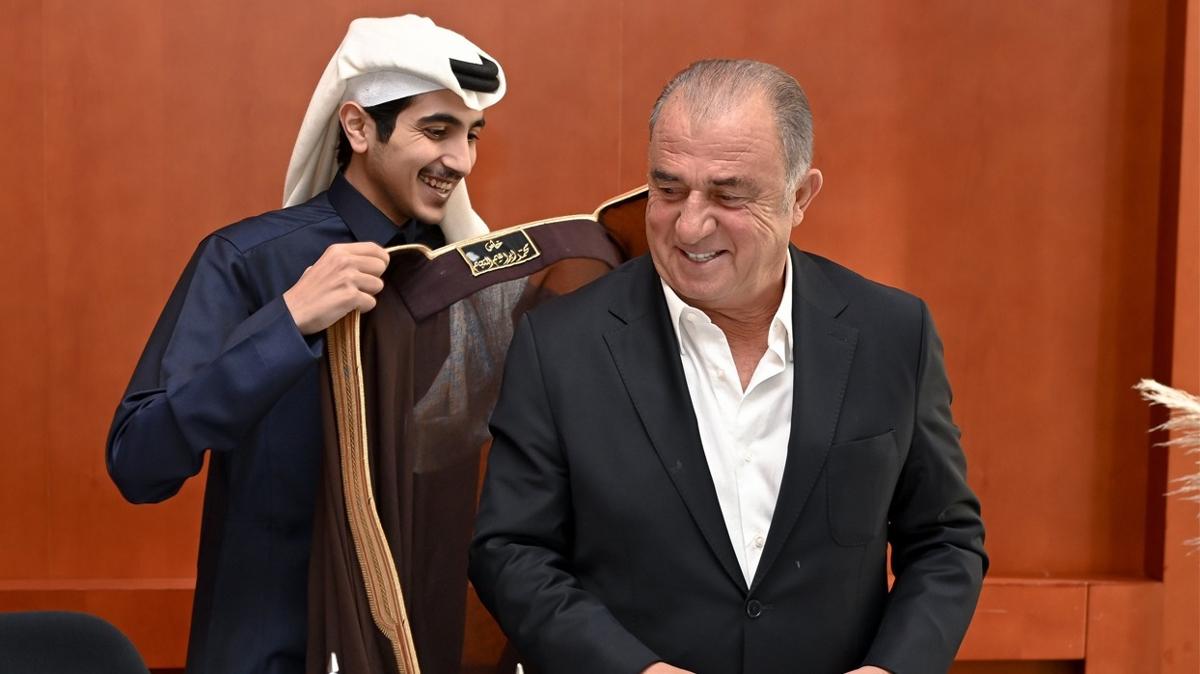 Al Shabab byle duyurdu! Fatih Terim resmi imzay att