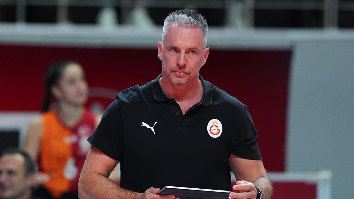 Galatasaray Daikin, baantrenr Guillermo Hernandez ile yollarn ayrd