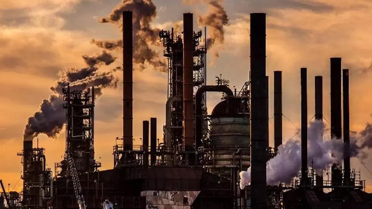 lkede petrol sevinci: Byk yatrma imza atld