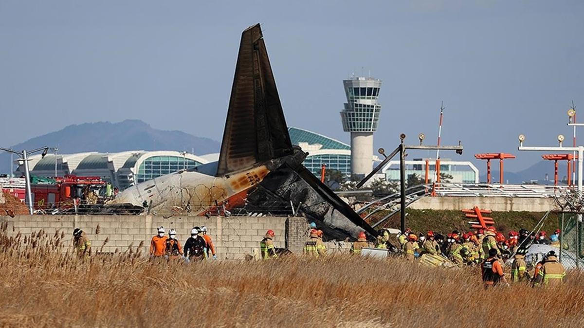 Gney Kore'yi sarsan uak kazas...  Jeju Air'in CEO'suna yurt d yasa getirildi