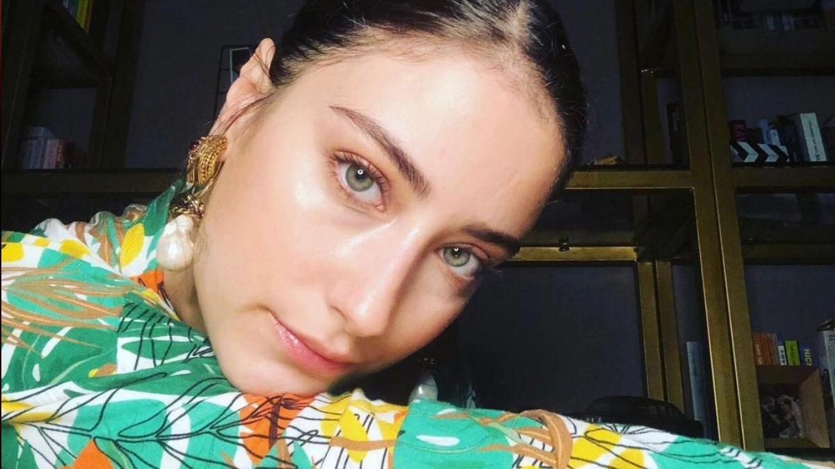 Skntdan dudaklarn yedi! Hazal Kaya son durumunu bildirdi