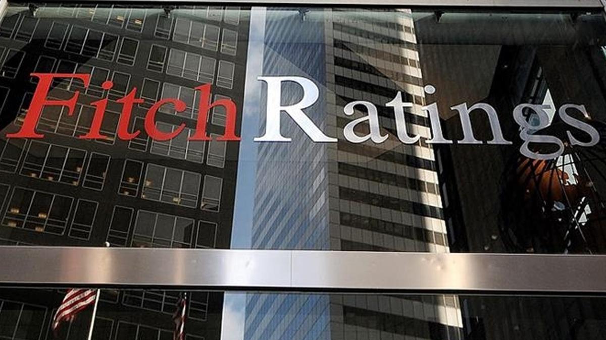 Fitch'ten ABD'ye uyar