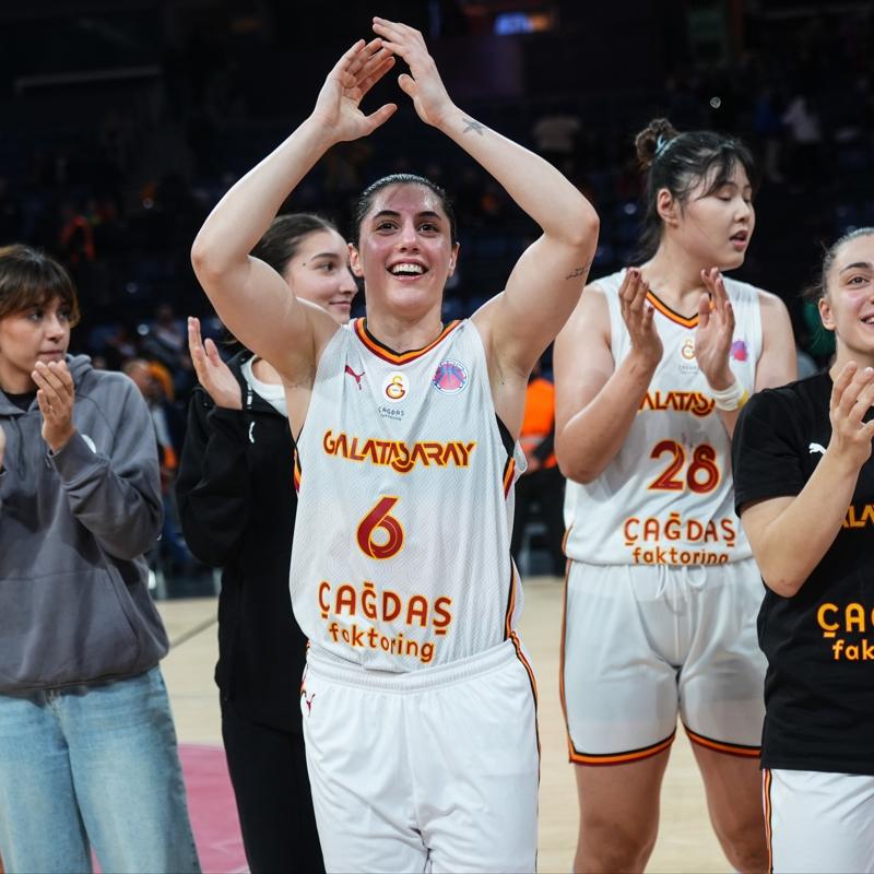 Galatasaray, eyrek final iin parkeye kyor