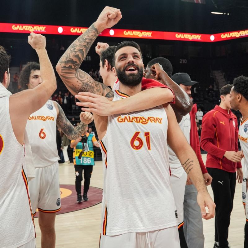 Galatasaray evinde rahat kazand