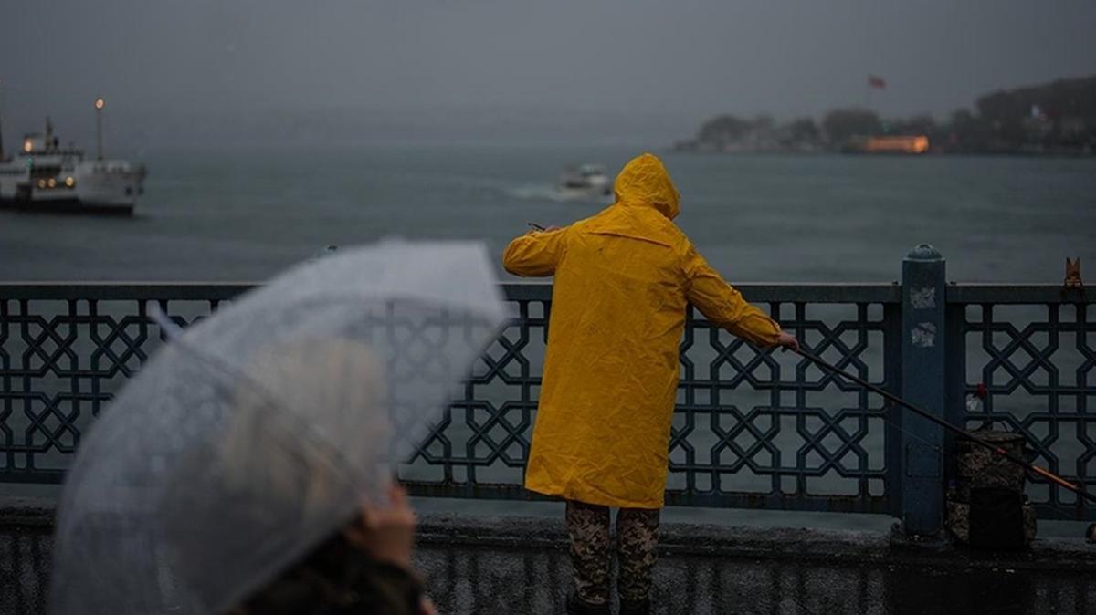 Saanak stanbul'u kilitledi! Trafik younluu olutu