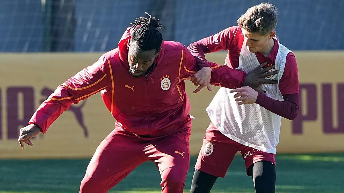 Galatasaray%E2%80%99da+Dinamo+Kiev+ma%C3%A7%C4%B1+mesaisi+ba%C5%9Flad%C4%B1