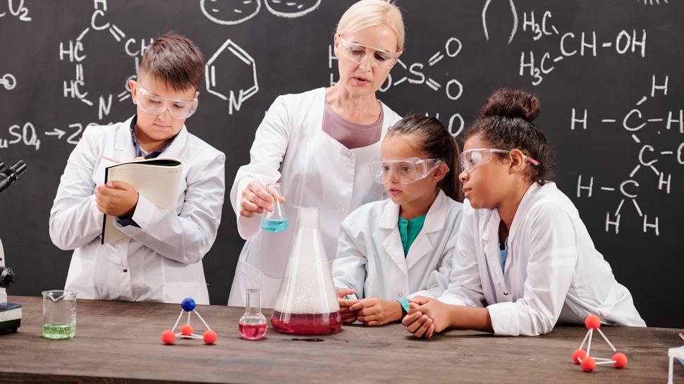 Zeki çocuk yetiştirmenin 10 kuralı! Ne oyuncak ne de ekran, dahiler böyle yetiştiriyor