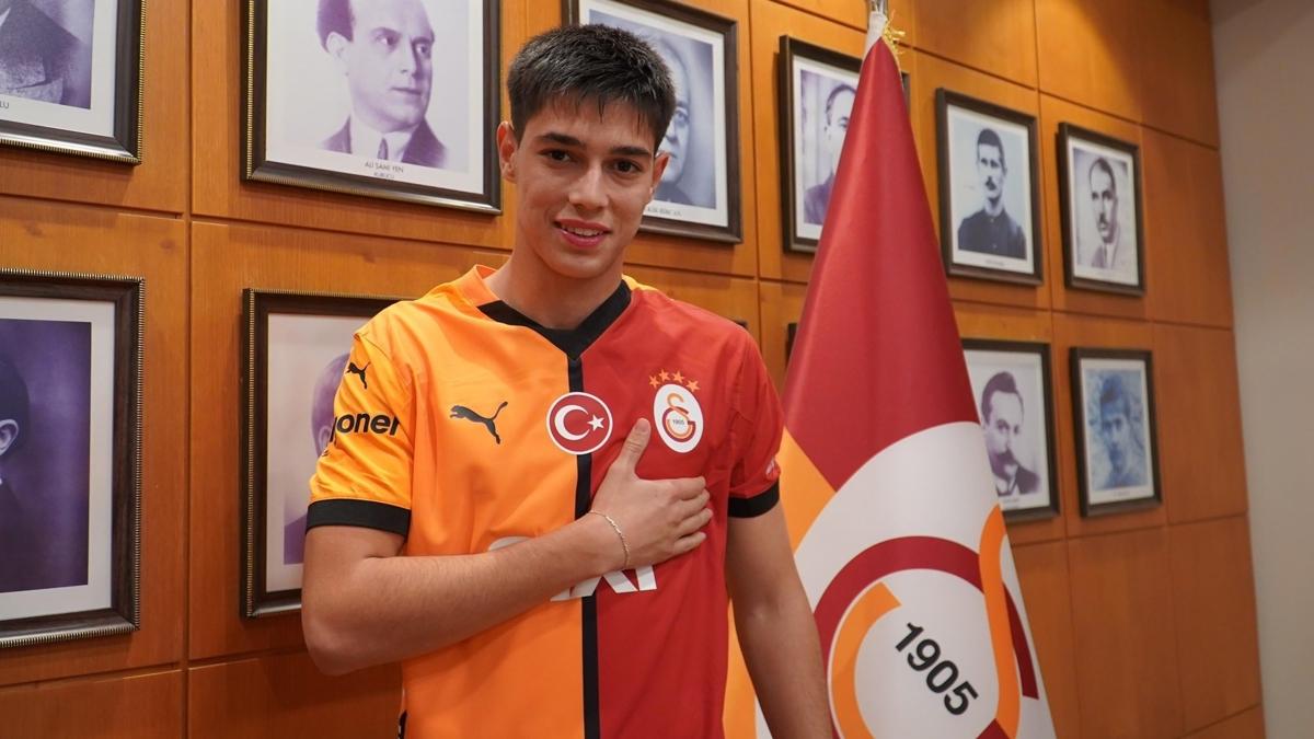 Galatasaray, gen oyuncusu Berat Ylmaz ile nikah tazeledi