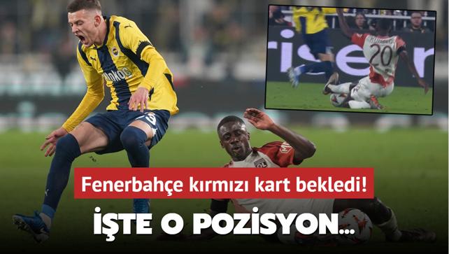 Fenerbahe krmz kart bekledi! te o pozisyon