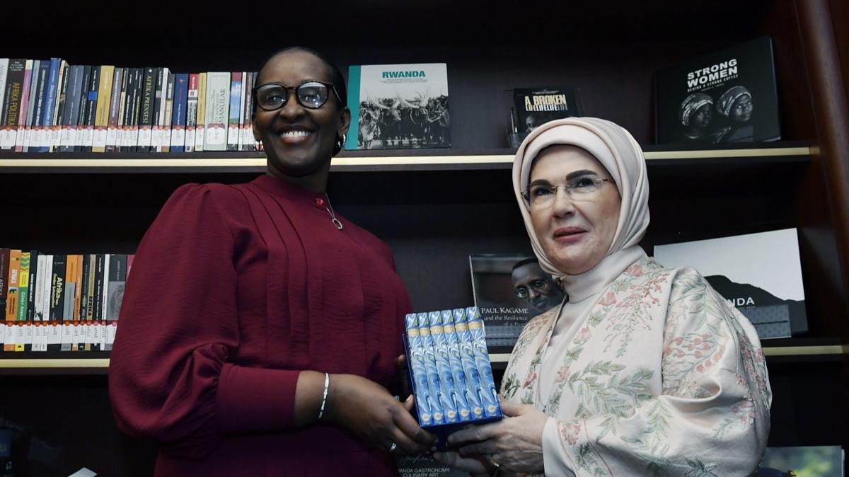 Emine Erdoan, Ruanda Cumhurbakannn ei Jeannette Kagame ile bir araya geldi