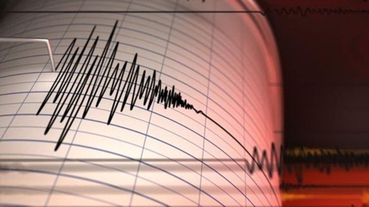 zmir'de 3.9 byklnde deprem