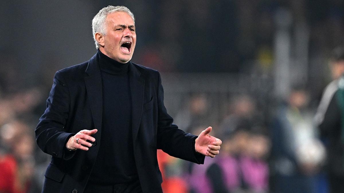 Jose+Mourinho+isyan+etti%21;+%E2%80%99%E2%80%99UFC+d%C3%B6v%C3%BC%C5%9F%C3%A7%C3%BCs%C3%BC+gibi...%E2%80%99%E2%80%99