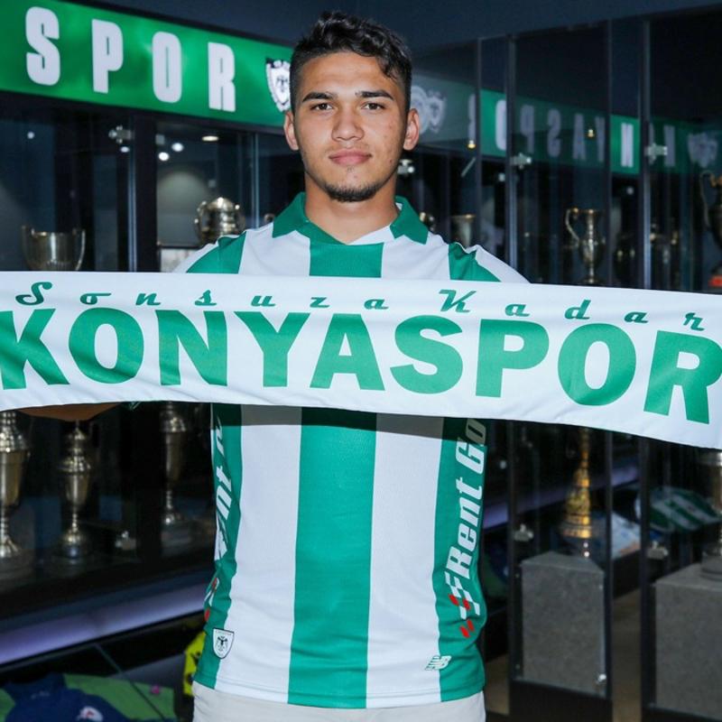 Konyaspor'dan savunmaya takviye