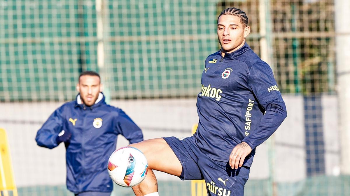 Diego Carlos, Fenerbahe'de ilk antrenmanna kt