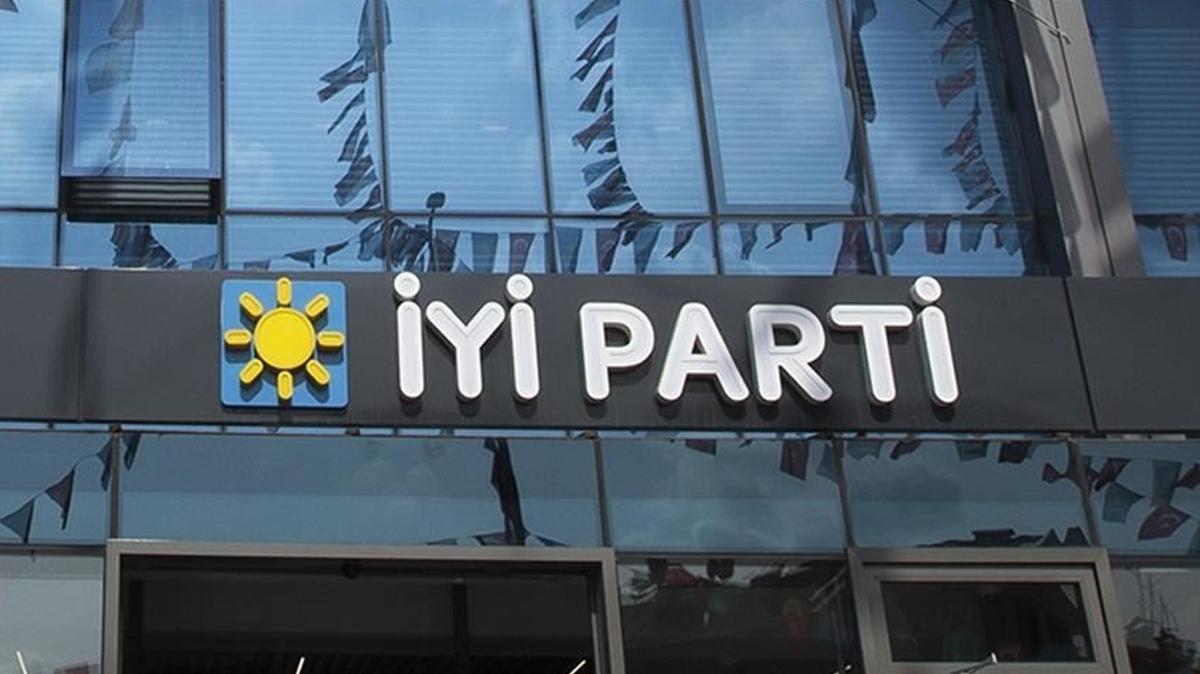 Y Parti'de toplu istifa! MHP'ye katlma karar aldlar