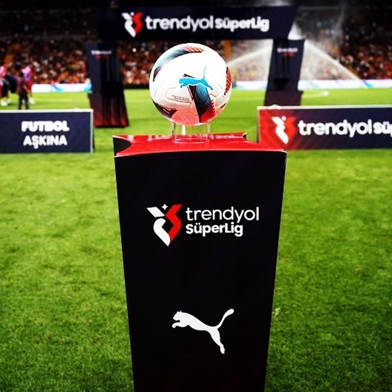 Resmi a��klama geldi! Teknik direkt�r ile yollar ayr�ld�