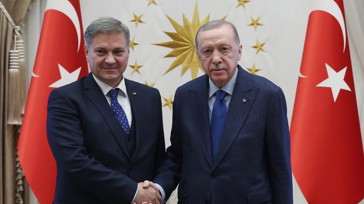Bakan Erdoan Bakan Zvizdi'i kabul etti