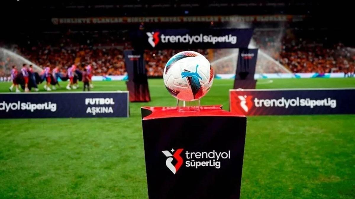 Sper Lig'de beklenmeyen karar! Teknik direktr ile yollar ayrld