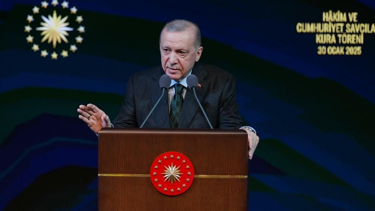 Muhalefetin yargy ypratma abalar... Bakan Erdoan: Trk yargsna kimse ayar veremez