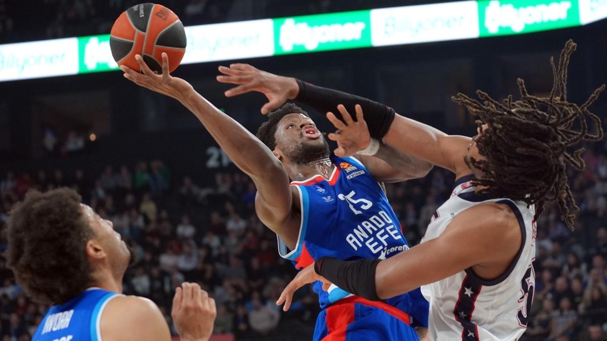 Anadolu Efes, Yunanistan deplasmannda