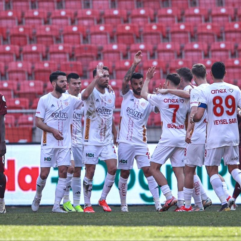 5 goll mata kazanan Antalyaspor