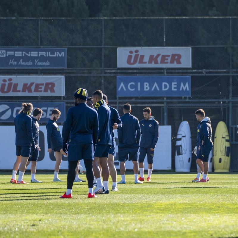 Fenerbahe, aykur Rizespor mana kilitlendi