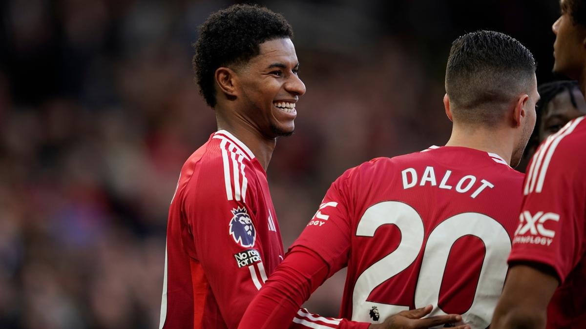  Aston Villa Marcus Rashford Manchester United foto�raflar� resimleri
