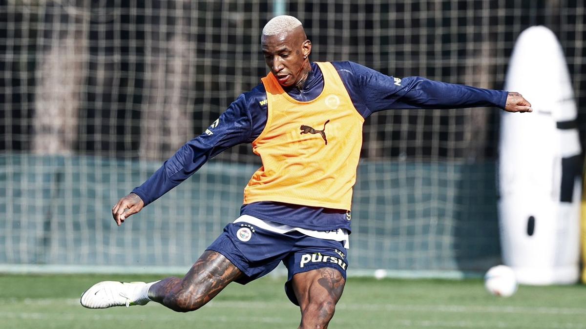 Fenerbahe'de Erzurumspor FK mesaisi balad