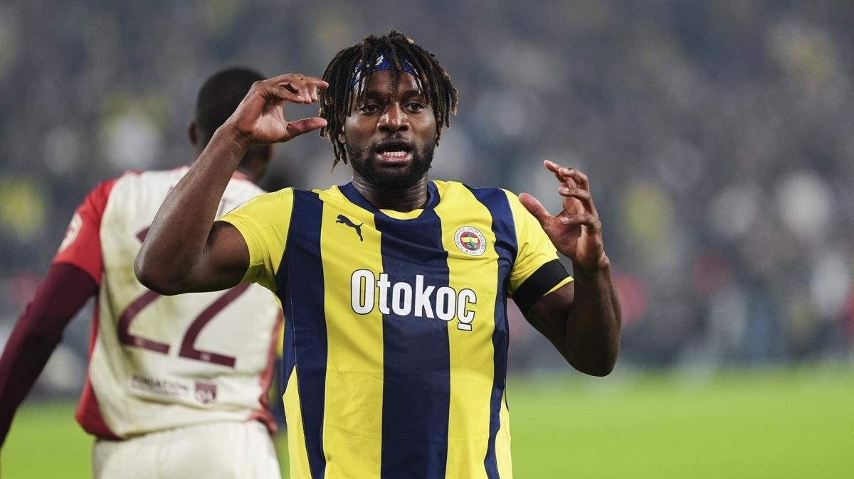 Napoli'den Maximin aklamas