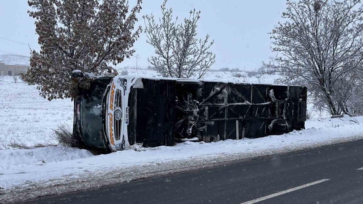 Nevehir'de yolcu otobs devrildi: 5 yaral