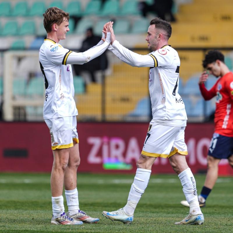 stanbulspor, Kasmpaa'y 2 golle geti