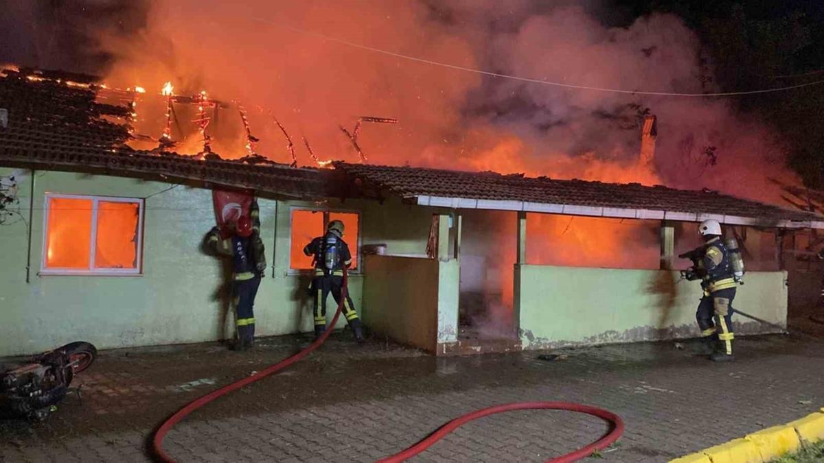 73 yandaki annesini ilikisi var diye yakmaya alt; mtalaa akland