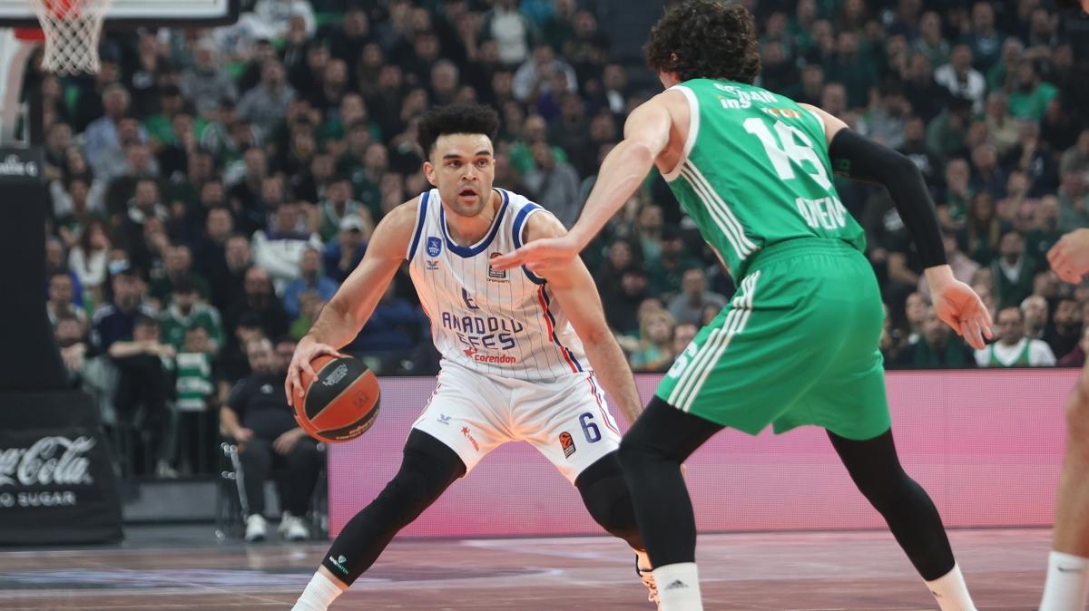 Anadolu Efes, Panathinaikos'a uzatmalarda malup oldu