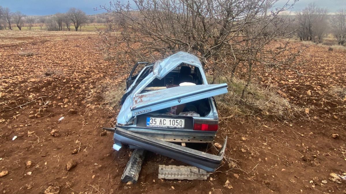 Mardin'de otomobil devrildi: 2 yaral