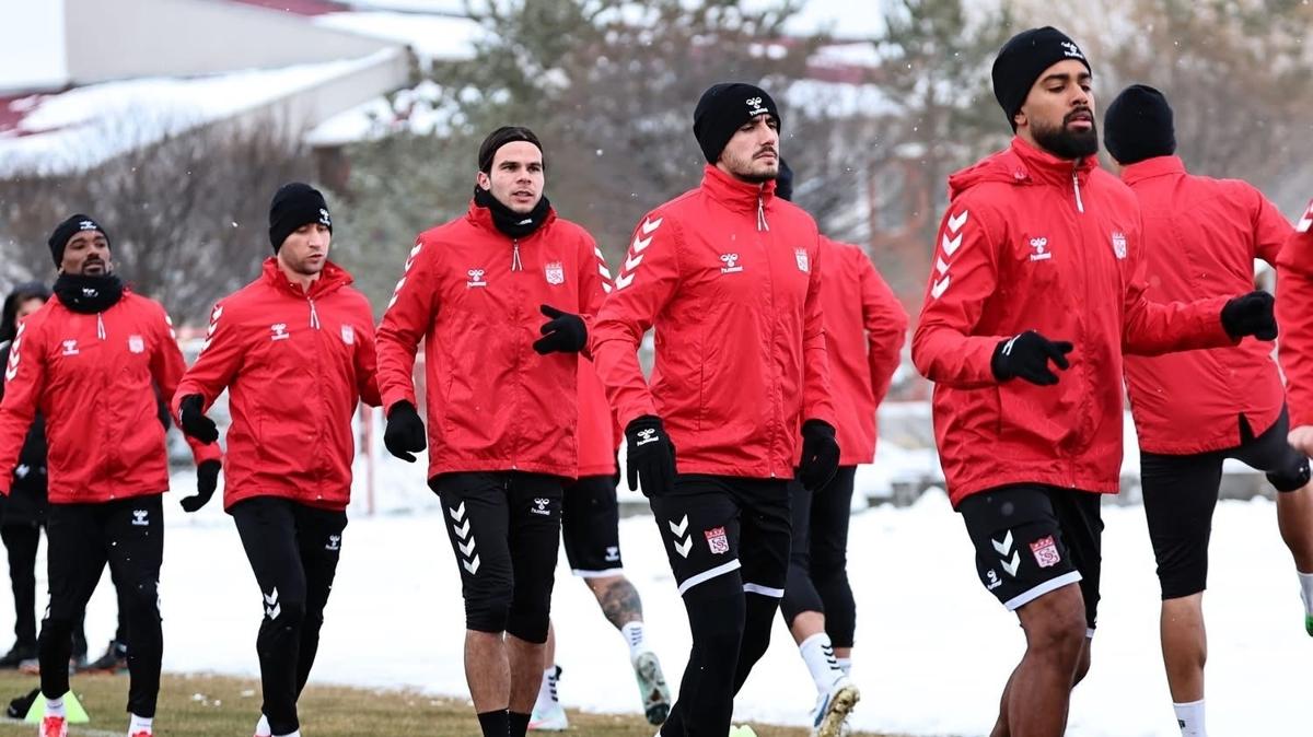 Sivasspor, zorlu Beikta mana hazr!