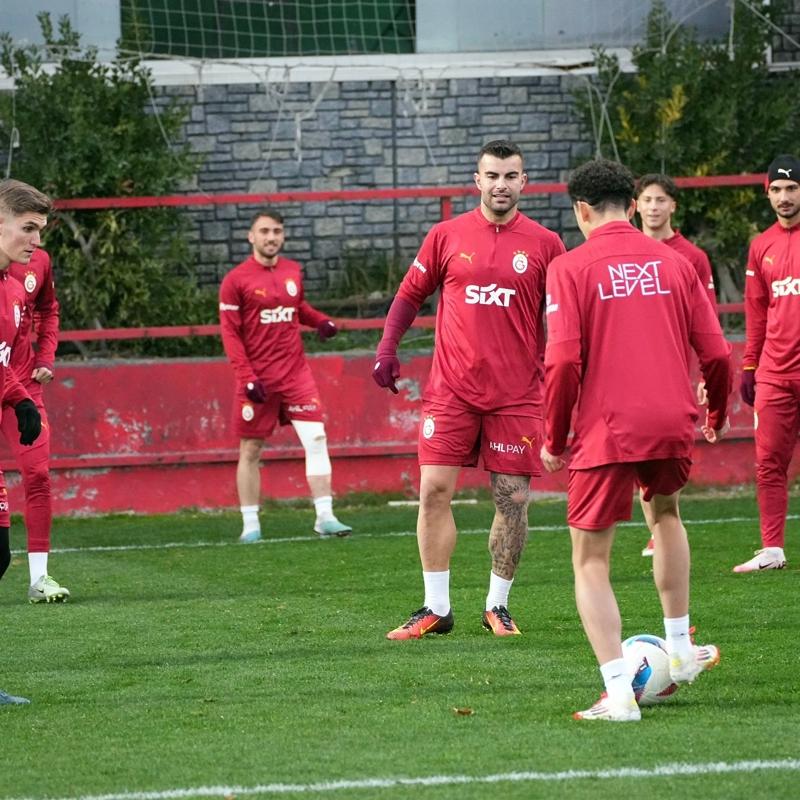 Galatasaray'da Adana Demirspor mesaisi noktaland�