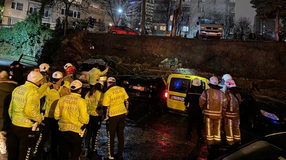 Beikta'ta istinat duvar kt: Aralar kullanlamaz hale geldi